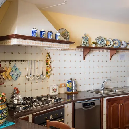 Ilary House - De Vivo Realty Holiday home Positano