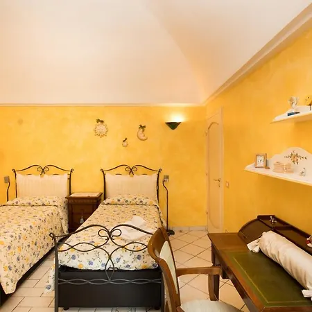 펜션 Ilary House - De Vivo Realty *