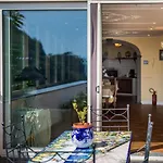 De Vivo Realty - Ilary House Prázdninový dům *