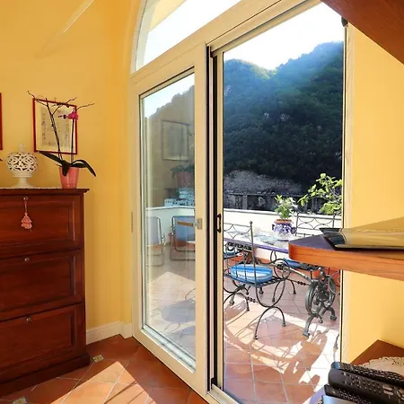 De Vivo Realty - Ilary House Positano *